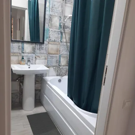 Relax Si Confort 2 Militari Cu Parcare Inclusa *