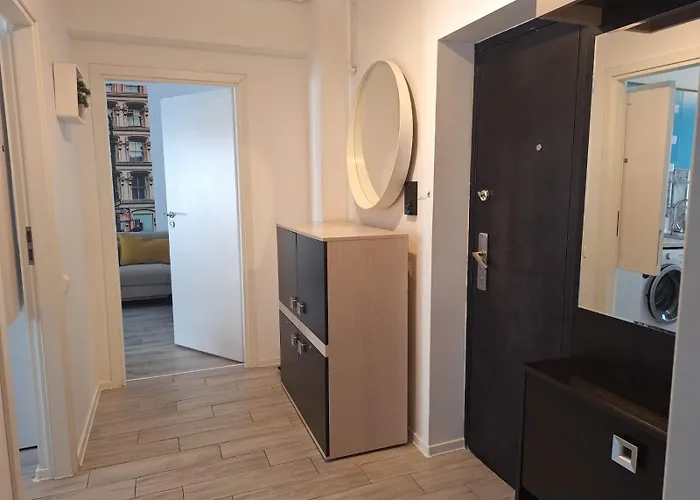 Relax Si Confort 2 Militari Cu Parcare Inclusa * Bukareszt